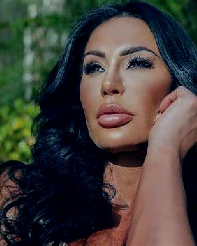 Abril 2 Baides escort