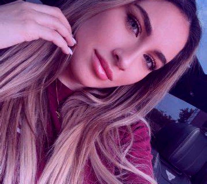 Abril Bohoyo escort