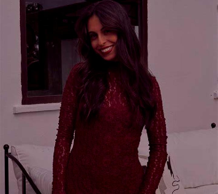 Abril Cazurra escort