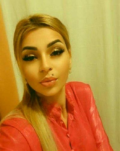 Adriana 3 Plentzia escort