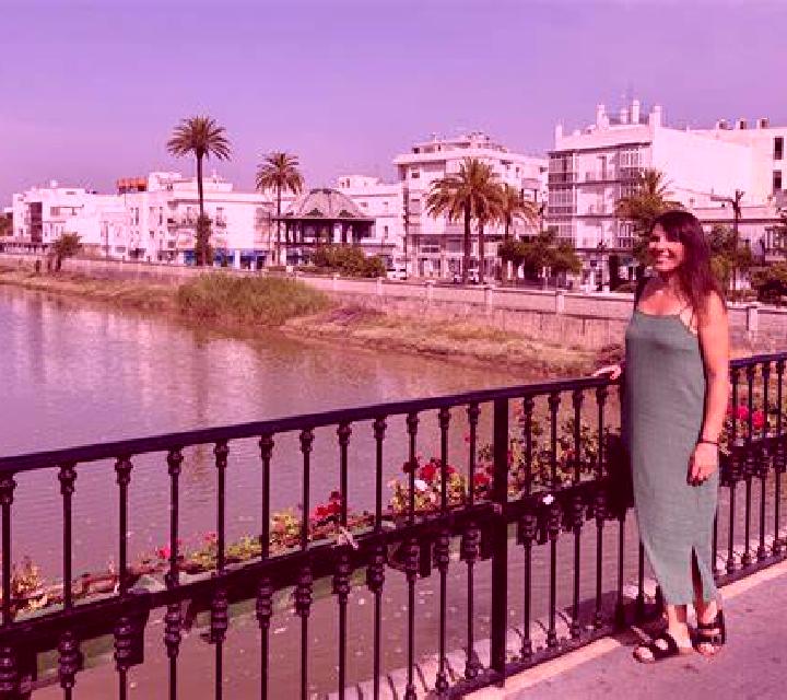 Alba Uga escort