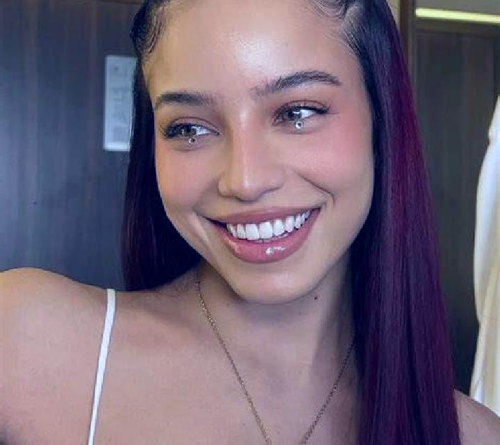Alejandra Vilademuls escort