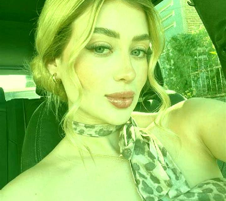 Amaya Bonares escort