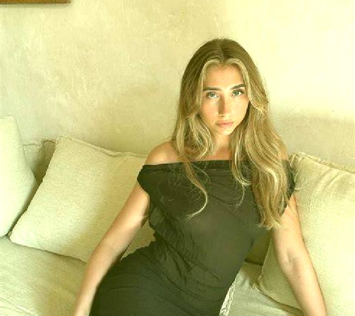 Antonella 2 Llivia escort