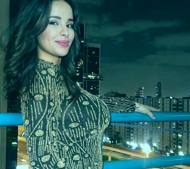 Antonella Encinas de Abajo escort