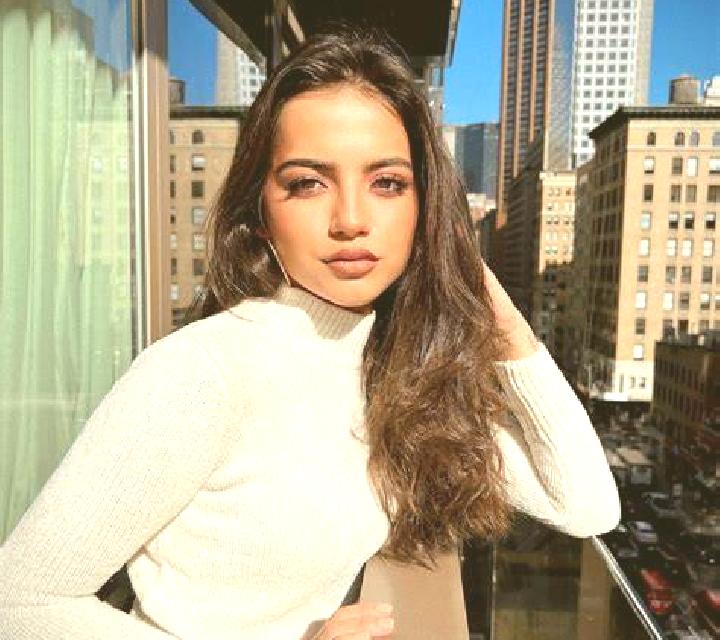 Antonella Valverde de Llerena escort