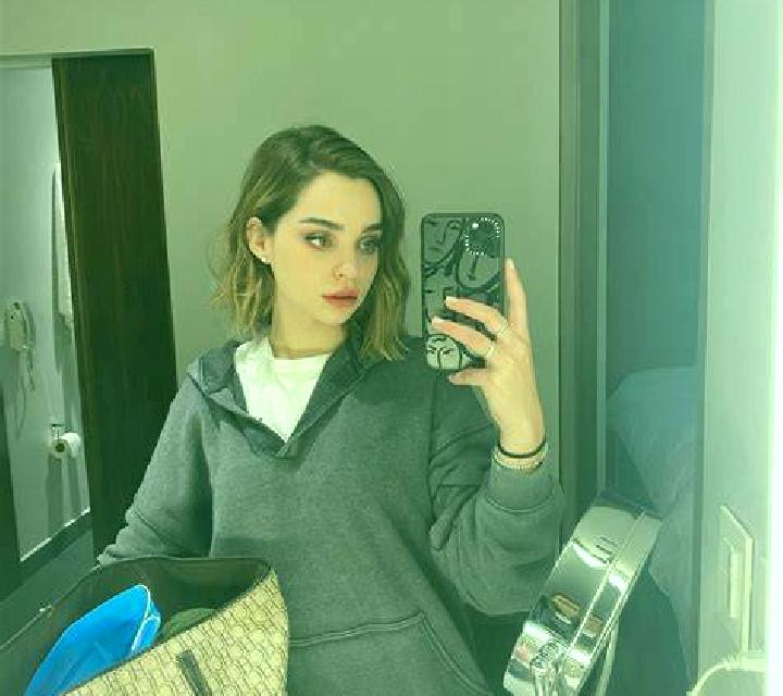 Aurora Navajas escort