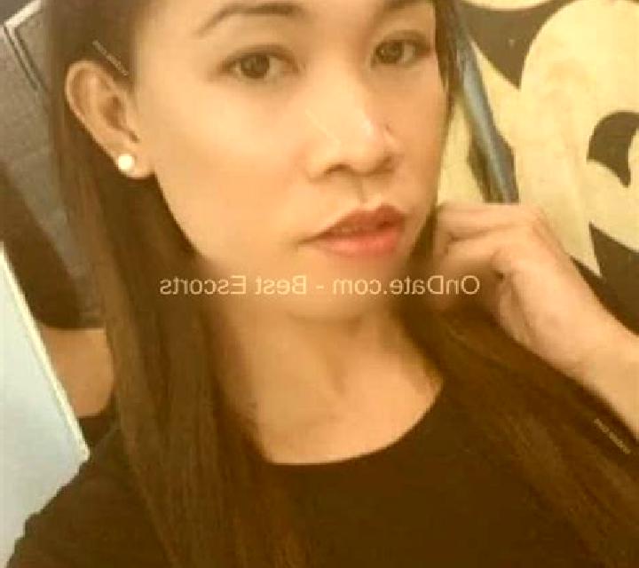 Aurora Robleda escort