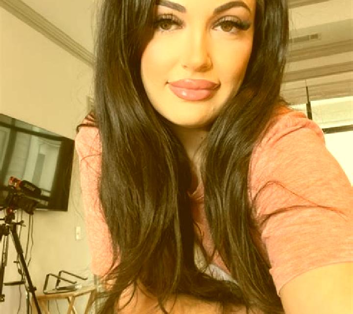 Blanca Urones de Castroponce escort