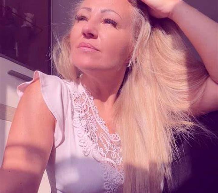 Carla Sanchotello escort