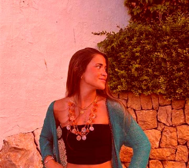 Carmen Albero Alto escort
