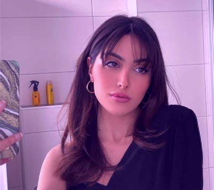 Cayetana 3 Salas escort