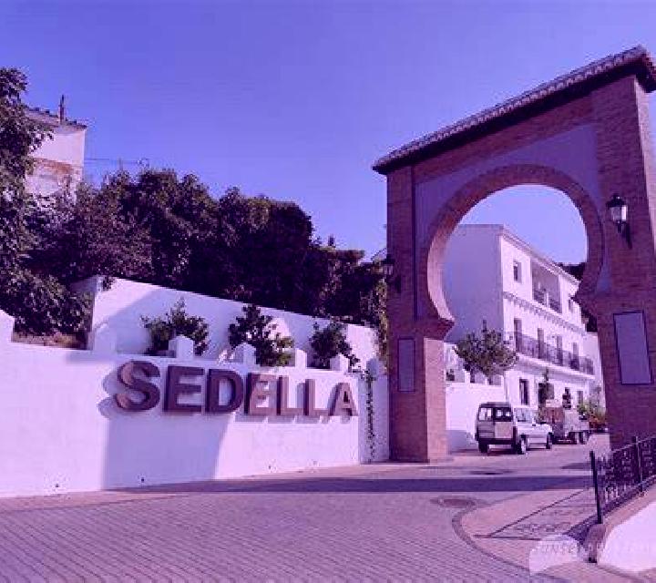 Cecilia 3 Malagon escort