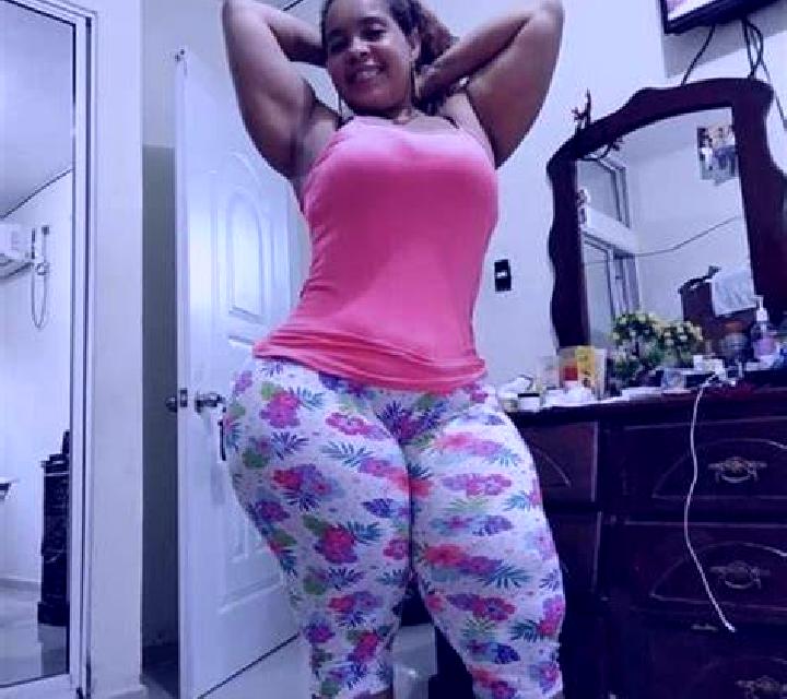 Cecilia Simat de la Valldigna escort