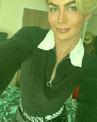 Claudia 2 Villazala escort