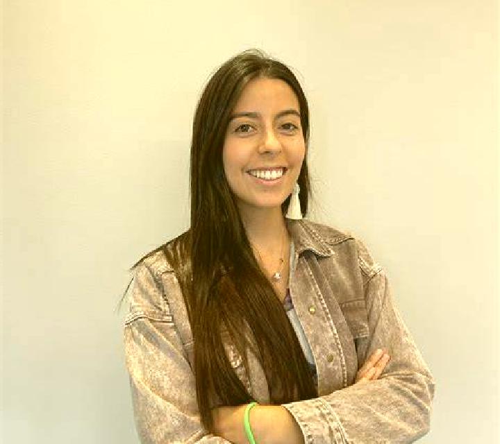 Claudia 3 Coin escort
