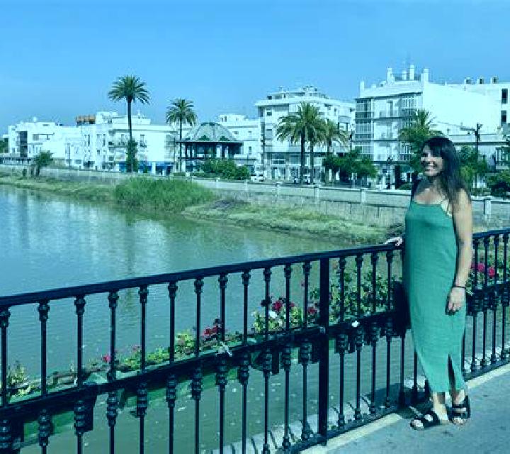 Claudia Aguilar del Alfambra escort