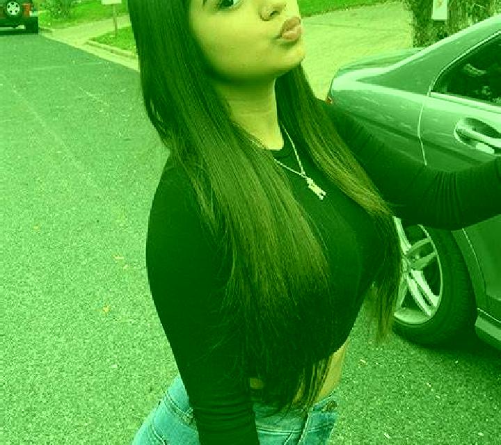 Claudia Estollo escort