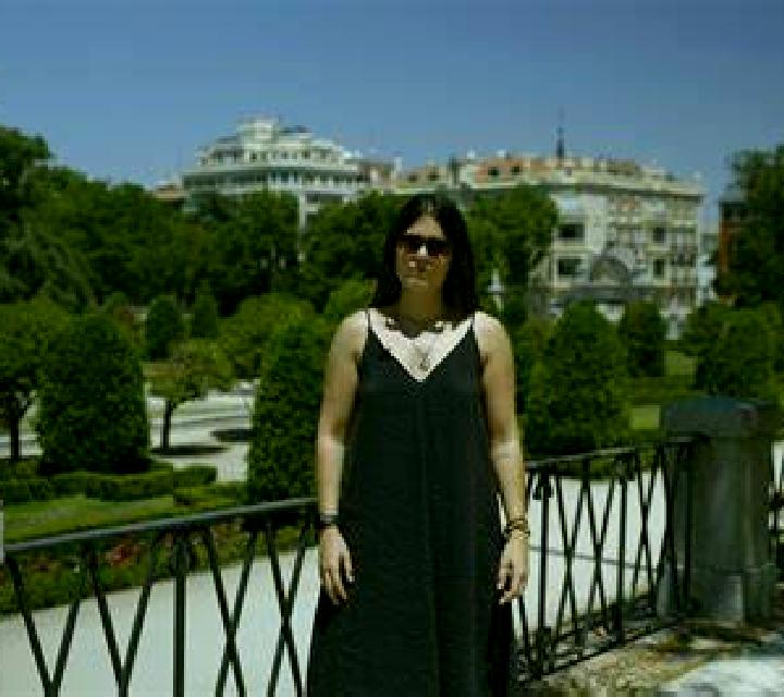 Claudia Valencia de Alcantara escort