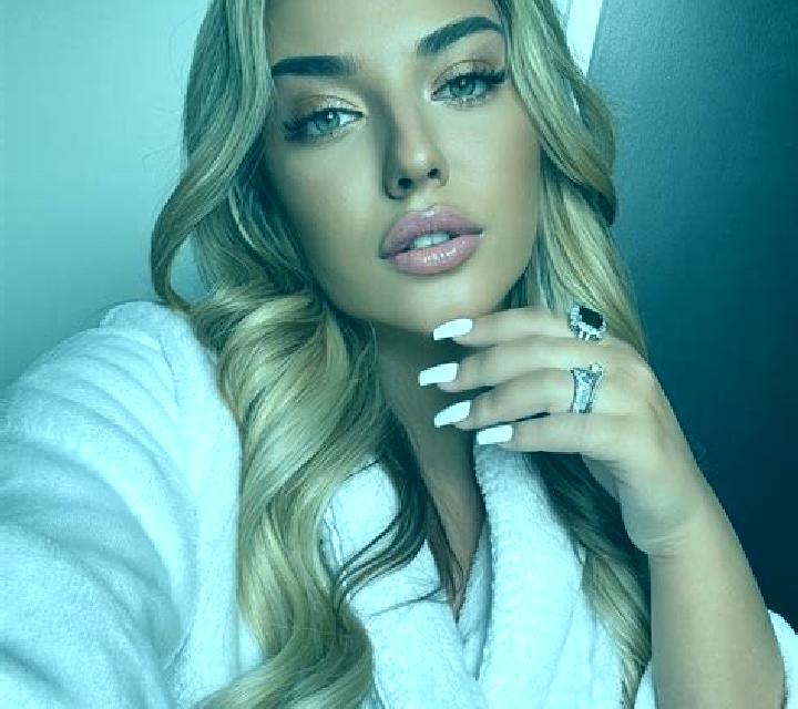 Diana 3 Buena escort