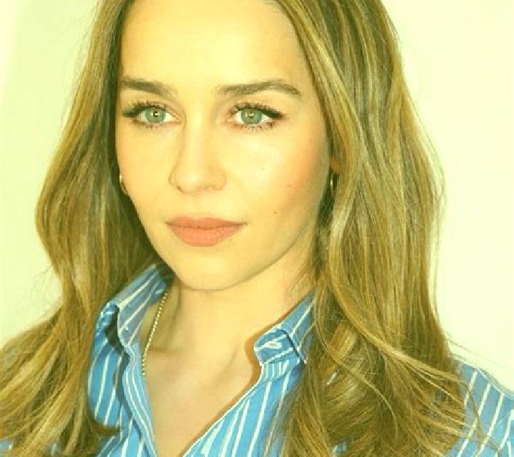 Emilia Alosno escort
