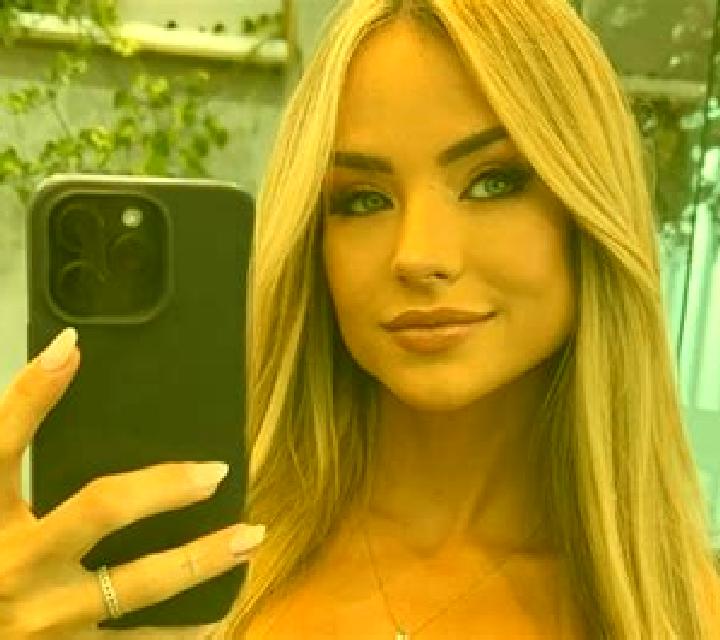 Emilia Santa Maria de los Caballeros escort