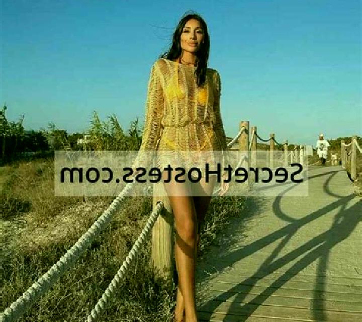 Estrella 2 Llica de Vall escort