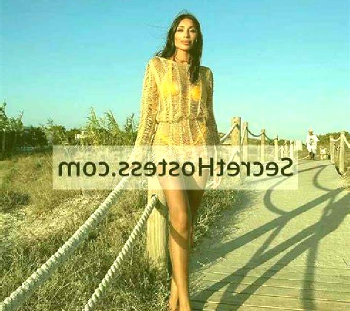 Estrella Contreras escort