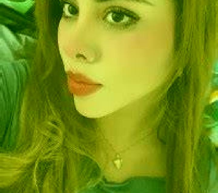 Gabriela Mahamud escort