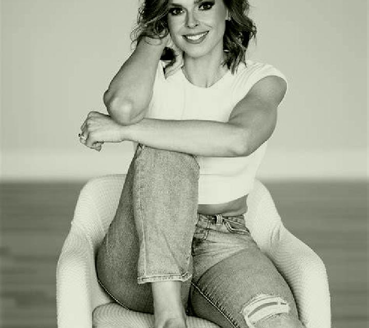 Gabriela Siguenza escort