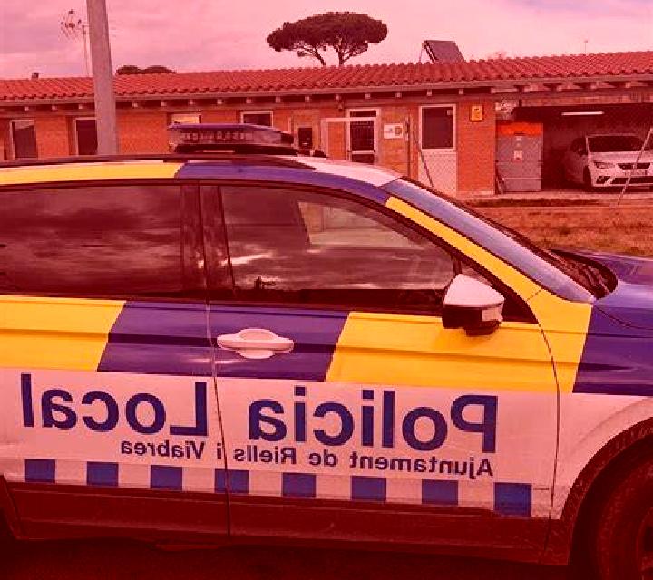 Giulia 2 Coles escort