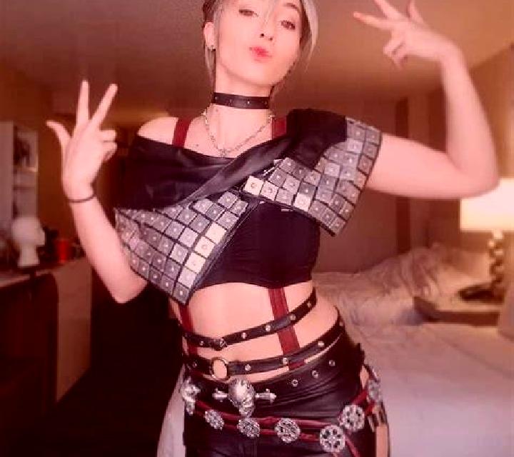 Giulia Baza escort