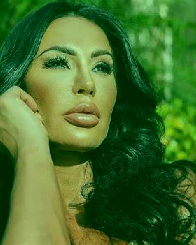 Giulia Sagunto escort