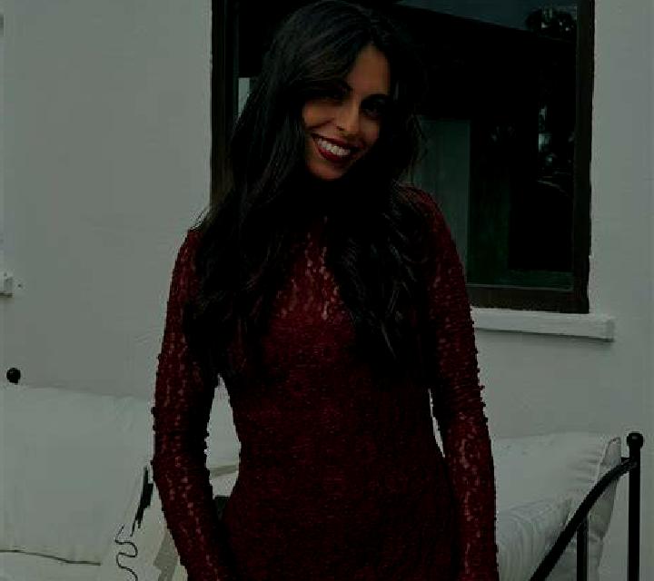 Isabela Portugos escort