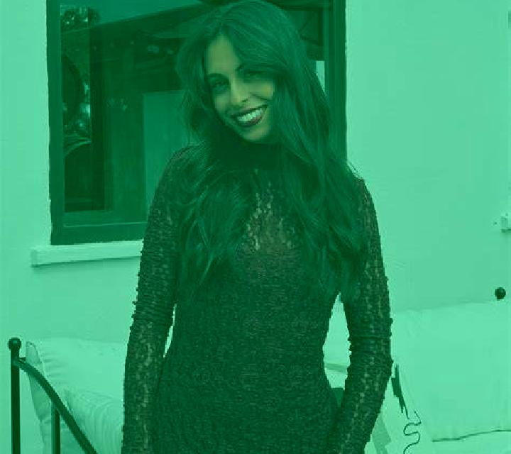 Julia 3 Leache escort