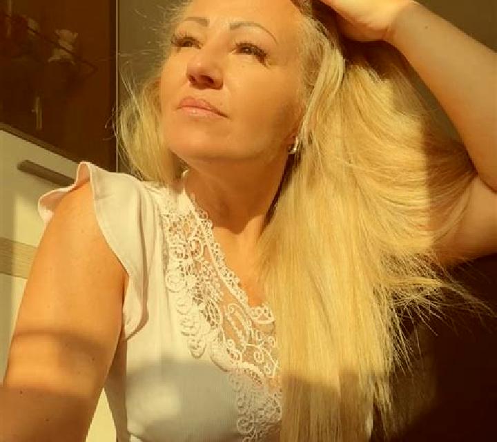 Julia Medinilla escort