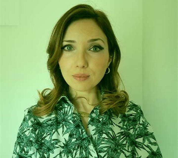 Julia Santpedor escort