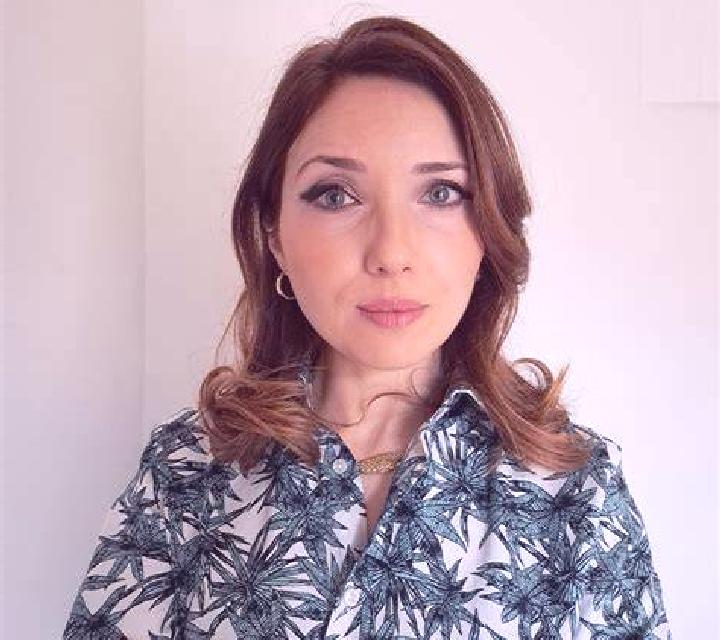 Laia 2 Begues escort