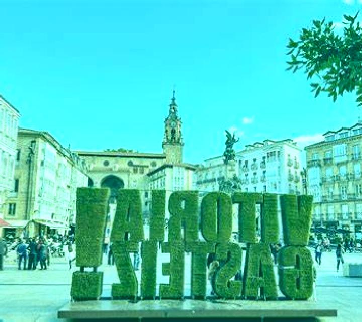 Lola 3 Casavieja escort