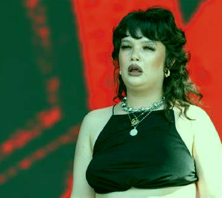 Lola Mont-ral escort