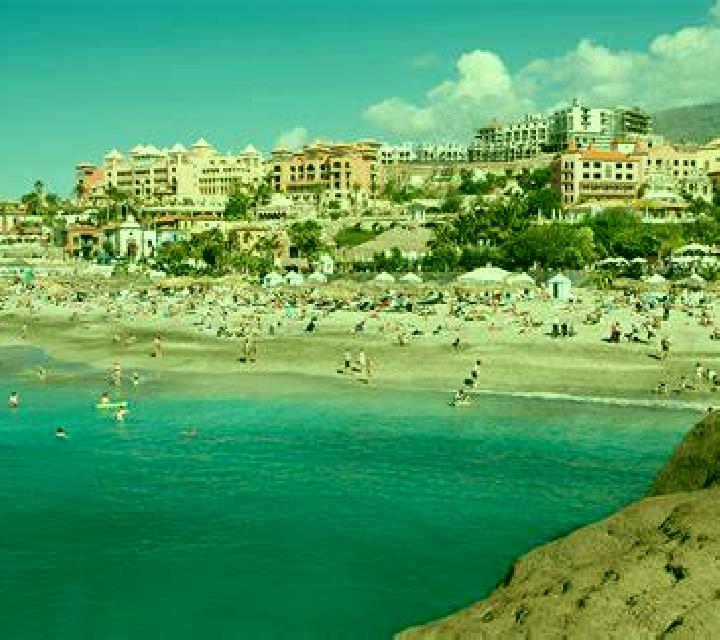 Lola Playa de las Americas escort