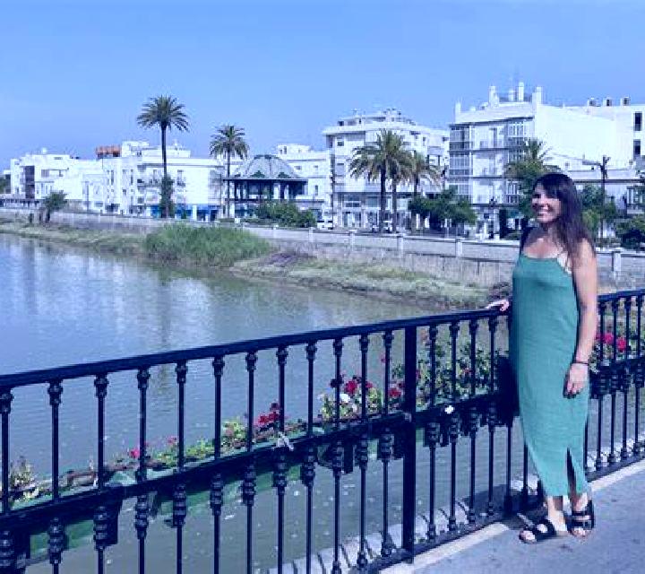 María Basardilla escort