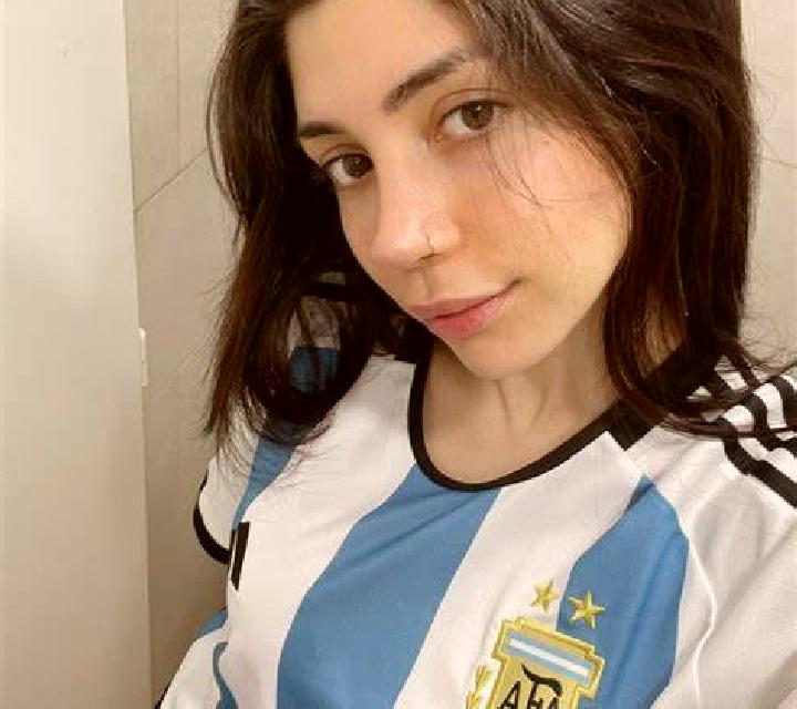 Martina Finana escort