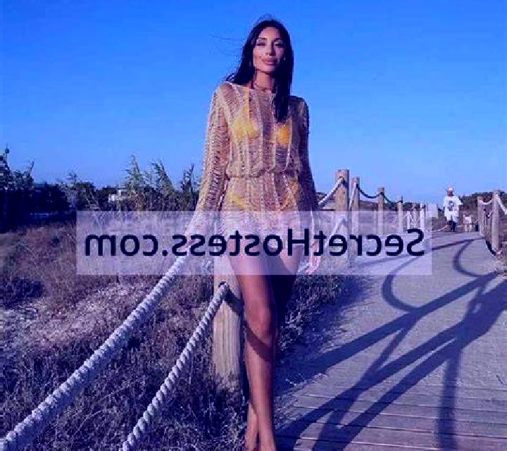 Miriam Viladrau escort