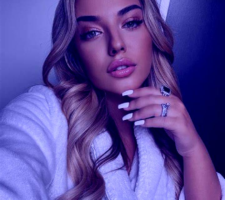Nadia 2 Moros escort