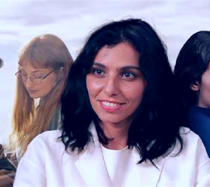Natalia 3 Peque escort