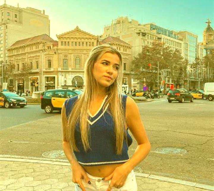 Natalia Los Dolores escort