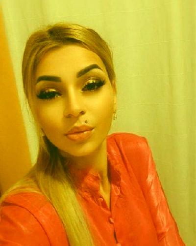 Noa 2 Calanas escort
