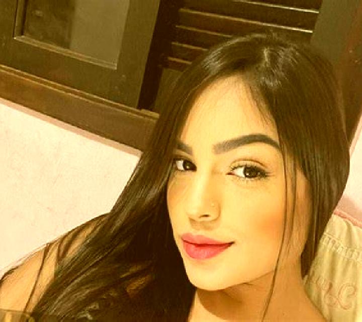 Noa 3 Ezcaray escort