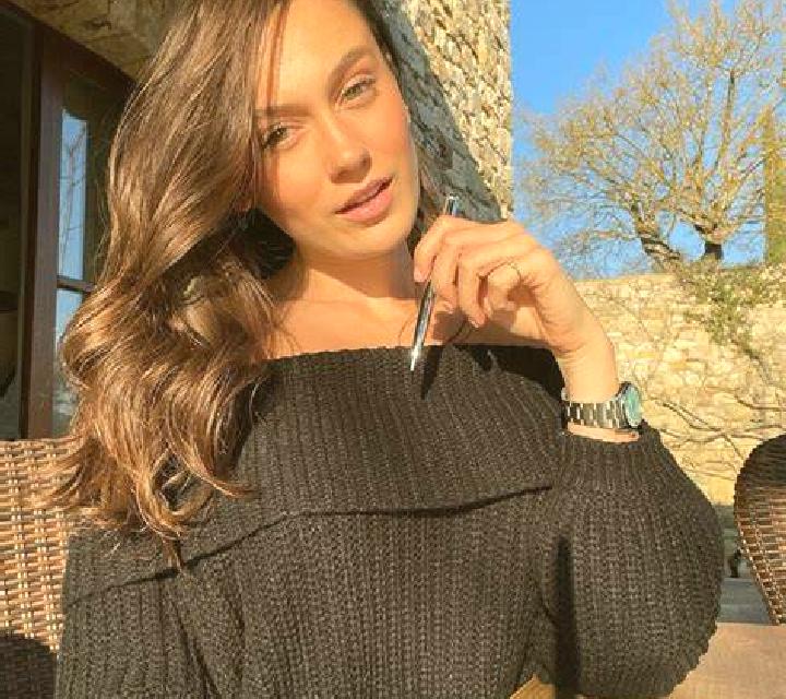 Noelia 2 Gargantilla escort